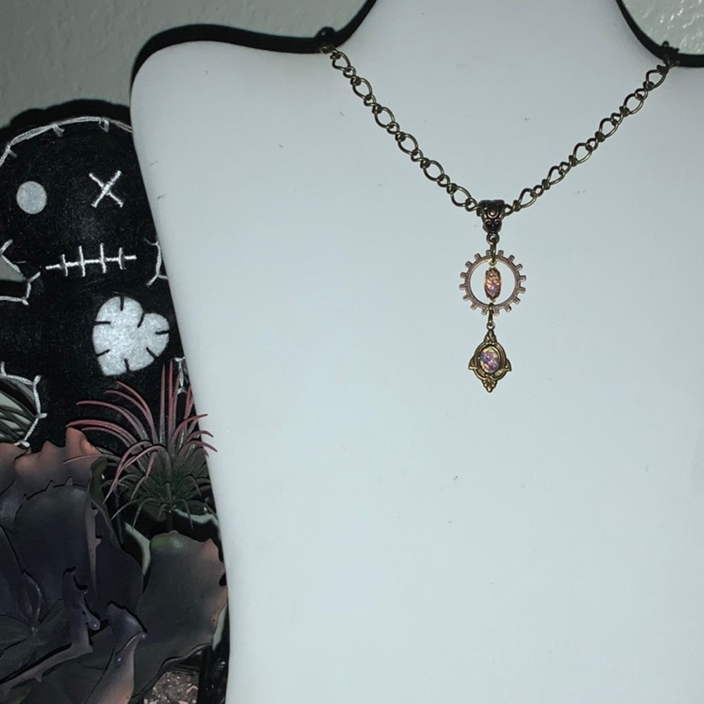 Harlequin Jelly Opals in Bronze Gear Drop on Bronze Rolo Twist Chain Choker